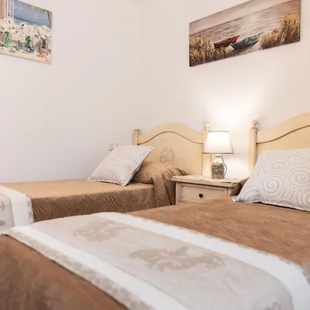 Barastula, Confort E Relax Hébergement de vacances Orosei